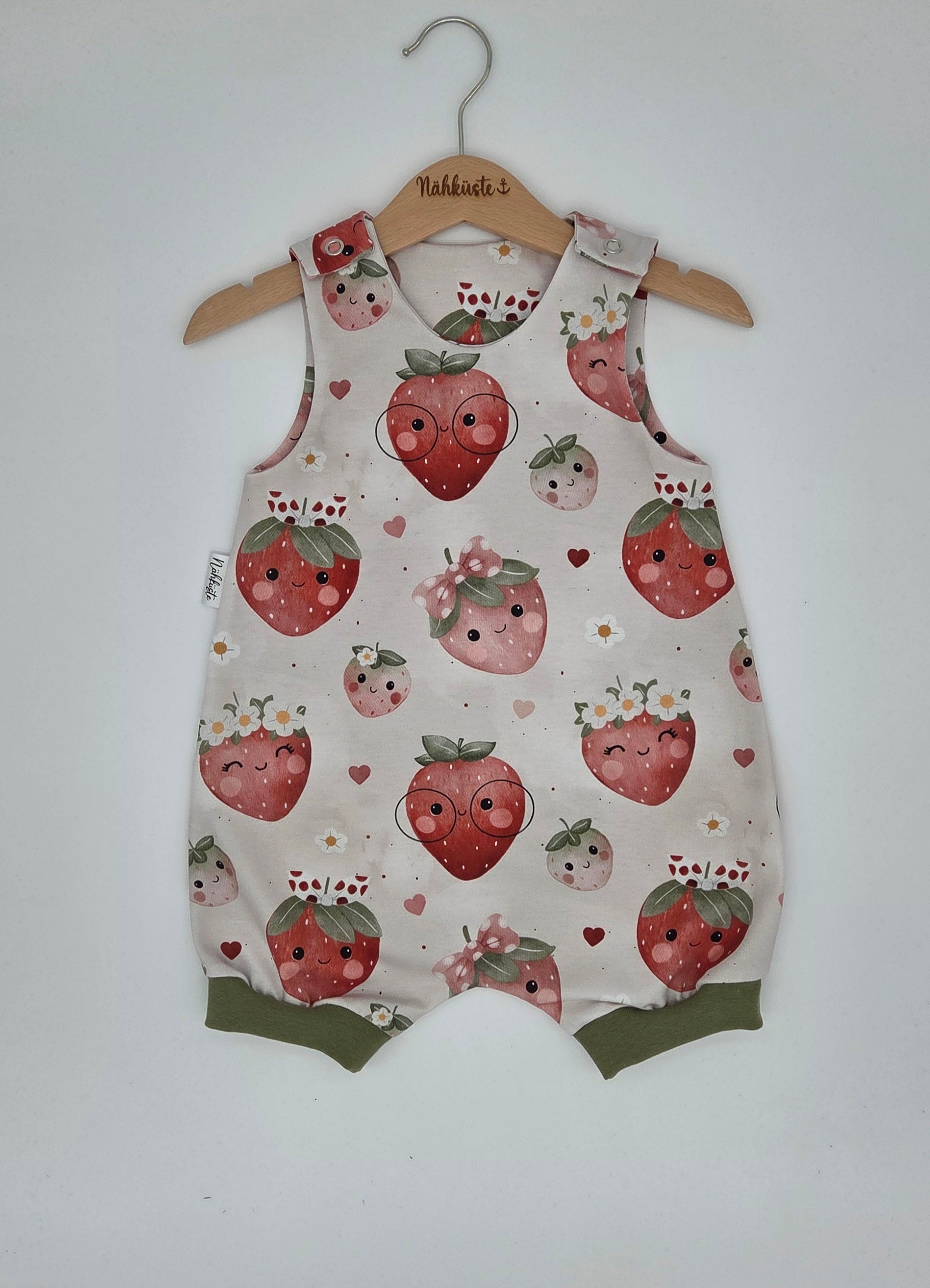 Romper / Strampler kurz „Erdbeeren"