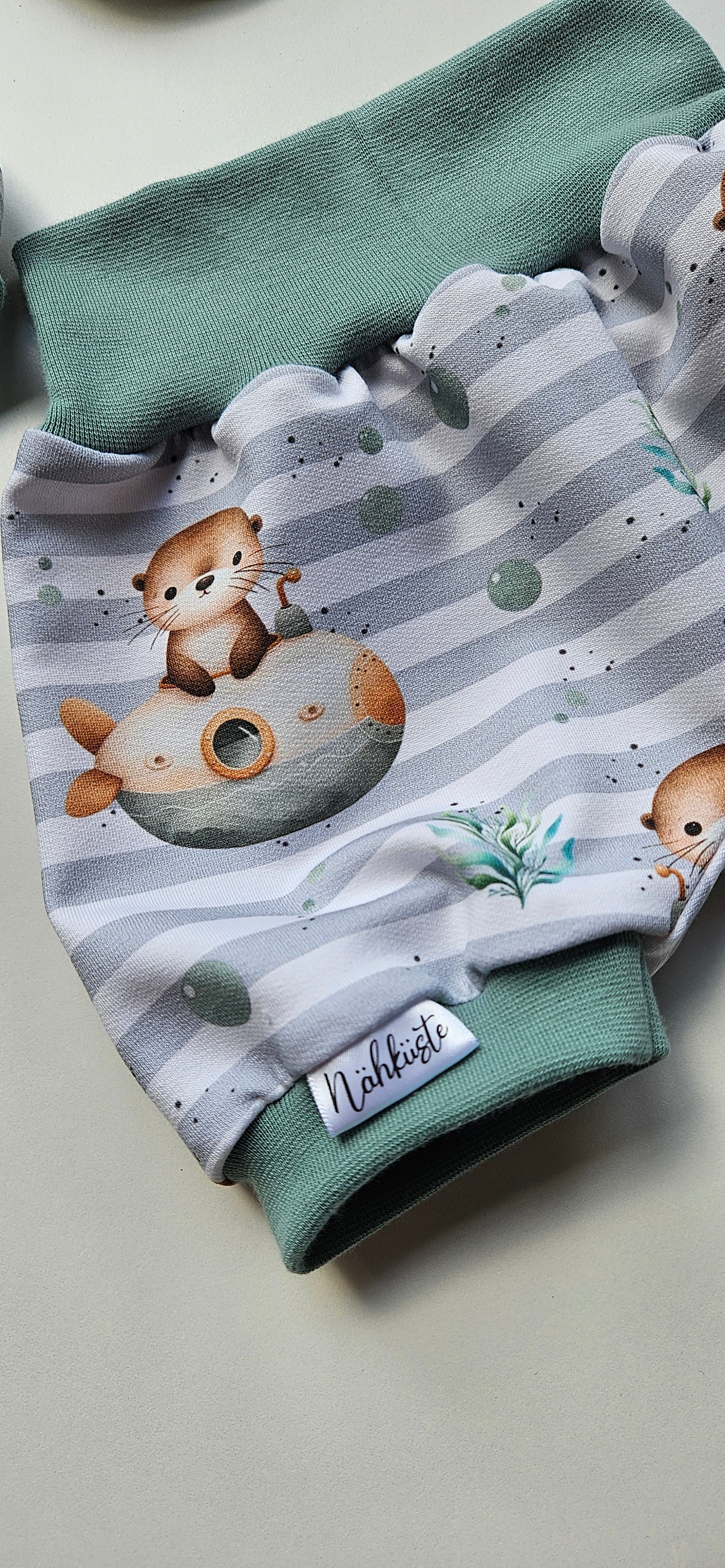 Kurze Pumphose "Otter gestreift"