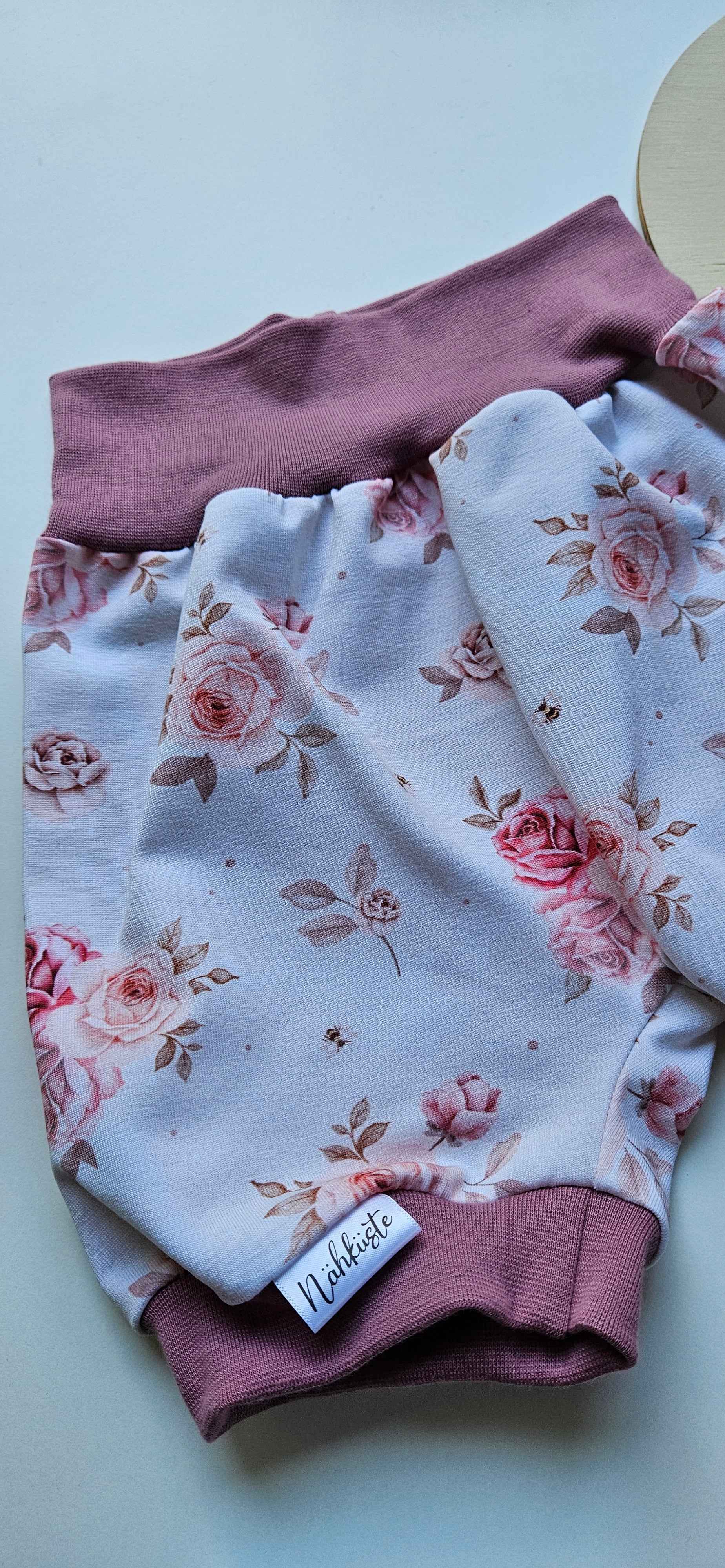 Kurze Pumphose "Rosenliebe"
